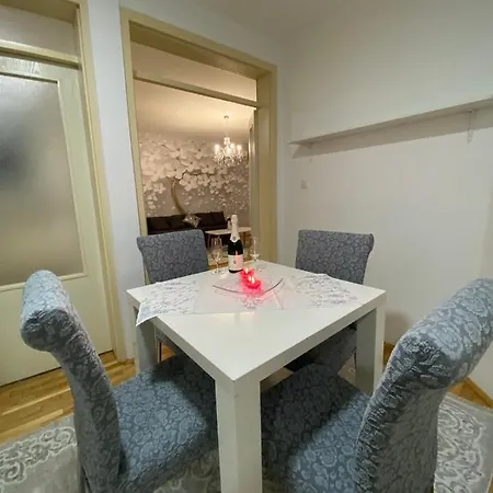 Apartment Dadi89